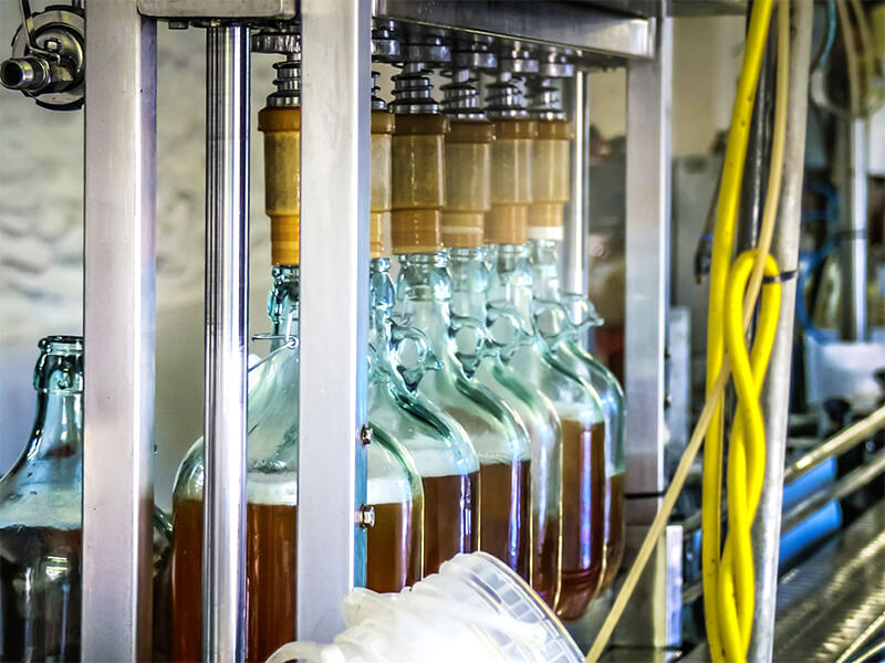 Food-&amp;-Beverage-Equipment