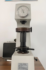rockwell-hardness-tester